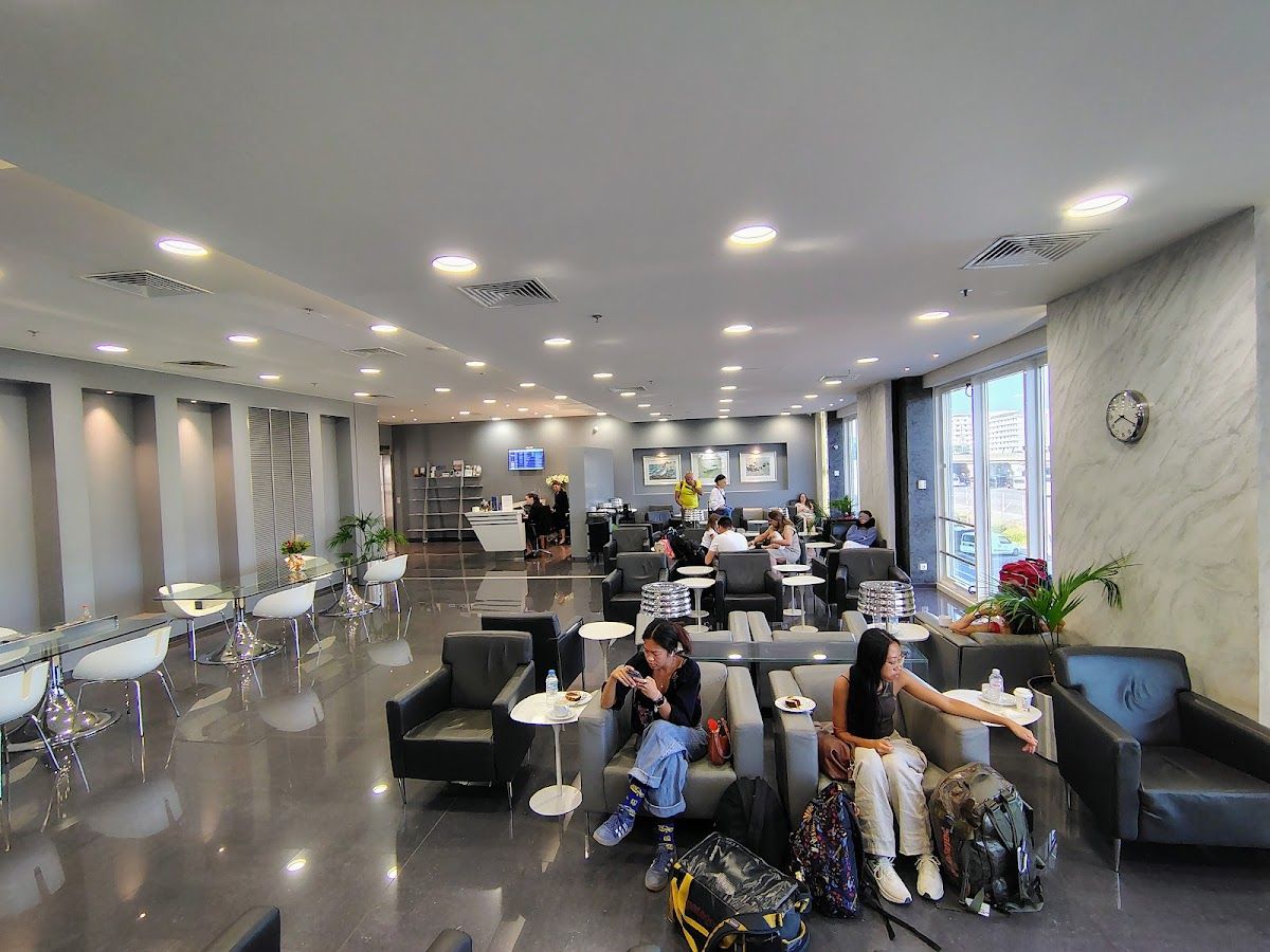 Goldair Handling x AIA Lounge