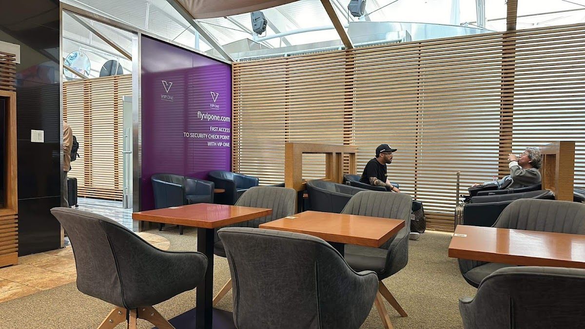 VIPOne Lounge