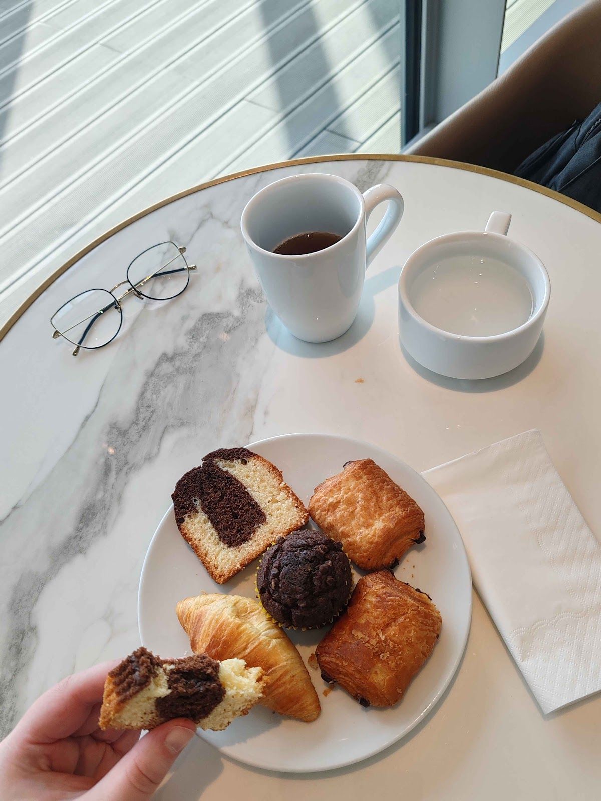 Star Alliance Lounge (Non-Schengen)