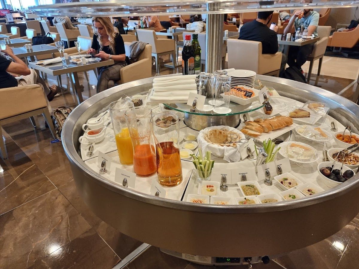 The Emirates Lounge