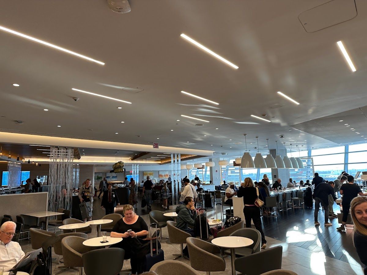 American Airlines/British Airways Chelsea Lounge