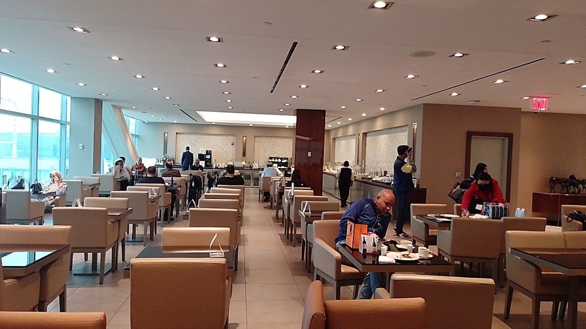The Emirates Lounge