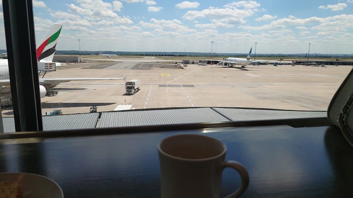 American Airlines Admirals Club (Temporarily Closed)