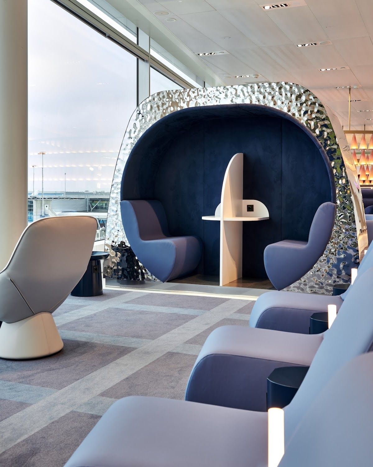 oneworld Lounge (40) (Non-Schengen)