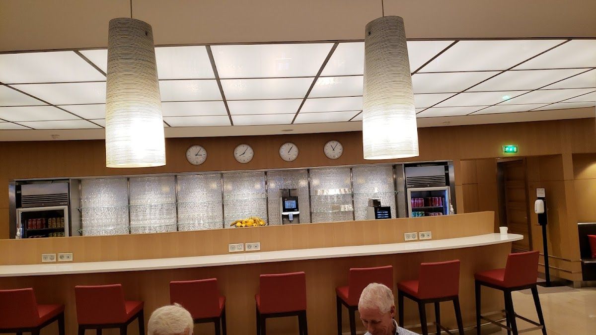 American Airlines Admirals Club (Temporarily Closed)