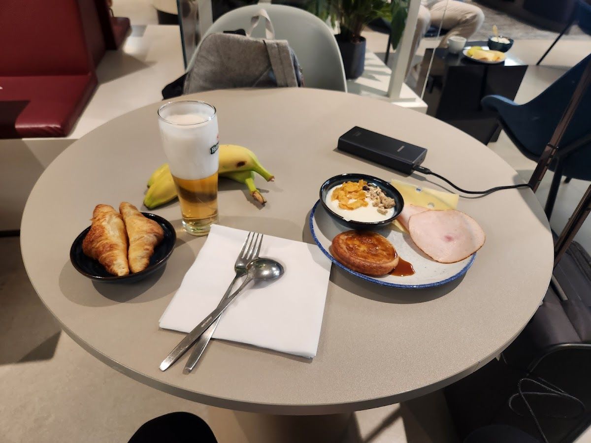 Aspire Lounge (26) (Schengen)