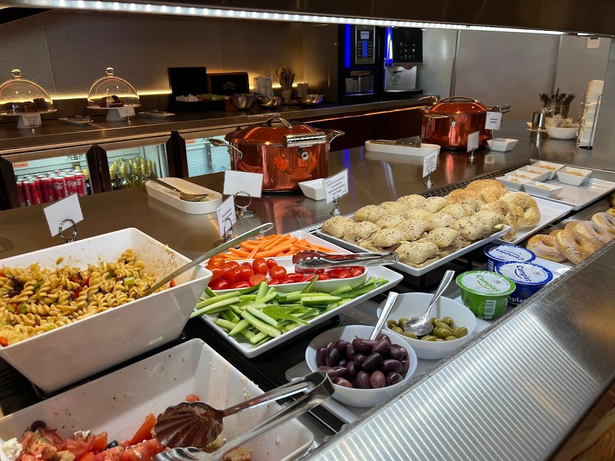 Skyserv Aristotle Onassis Lounge